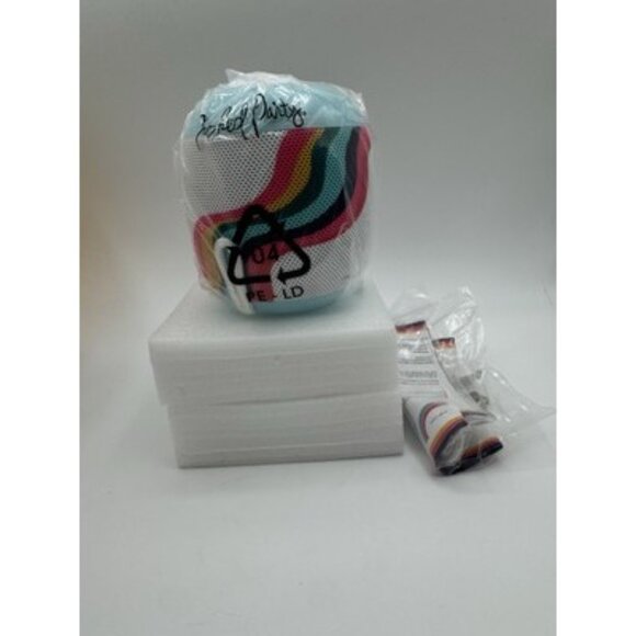 Packed Party Turn It Up! Wireless Speaker, Bluetooth IPX5 Water Resistant, New - Picture 6 of 7